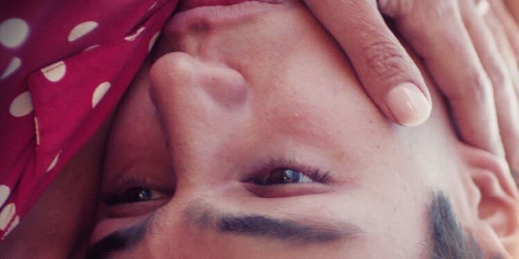 Neříkej mi mami (2025)