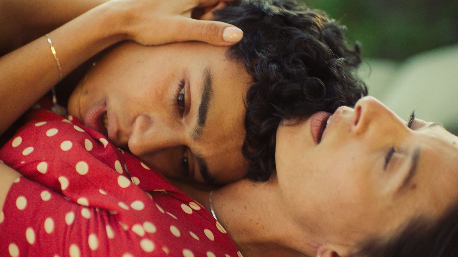 Neříkej mi mami (2025)