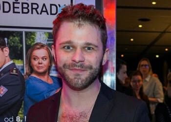 Jakub Burýšek o natáčení seriálu Buldok z Poděbrad, kolegyni Sabině Remundové či akčních scénách