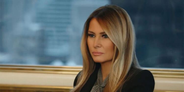 Recenze: Melania nechce, aby se o ní divák něco dozvěděl, ale aby upadl do kómatu
