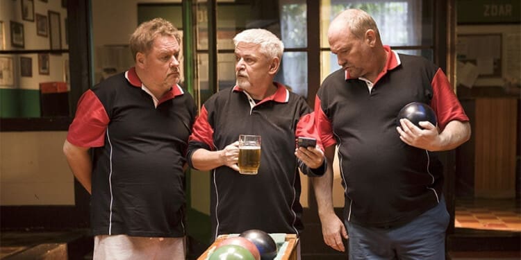 Recenze: Někdo to rád v Plzni je jako večer se spoustou piv, sice si moc nebudete pamatovat, ale víte, že bylo veselo