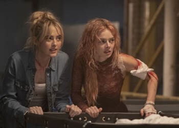 Recenze Krvavá nevěsta: Hra začíná: Když se modrá krev mění v rudý gejzír pro naši potěchu