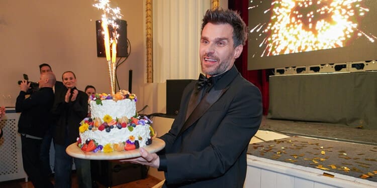 Na slavnostní premiéře dokumentu Leoš proběhla i oslava kulatin Leoše Mareše