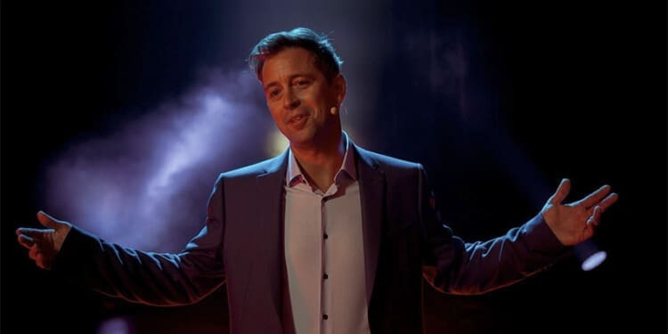 Recenze: Ovce žerou první? Film, který má divákům a divačkám co nabídnout