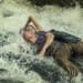 Recenze Apex: Charlize Theron nahání monstrum v lidské podobě